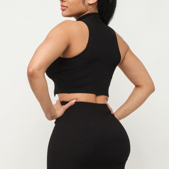 Beautiful set of mini skirt . Don’t missed out S-M-L in stock - Picture 4 of 6